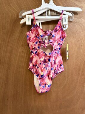 NWT Cat & Jack Two Piece Bathing Suit size 6 /7 Pastel Colors